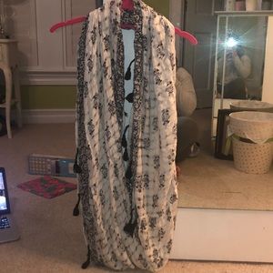 •Infiniti Scarf•